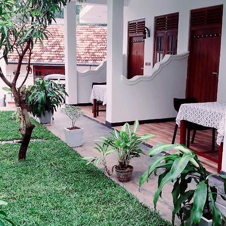 Ramesh Guesthouse Mirissa Luaran gambar